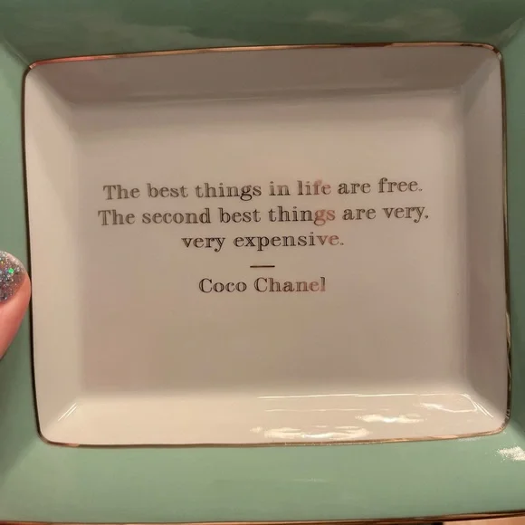 CHANEL Coco Tray in Classic Black and White - Picture 6 of 7